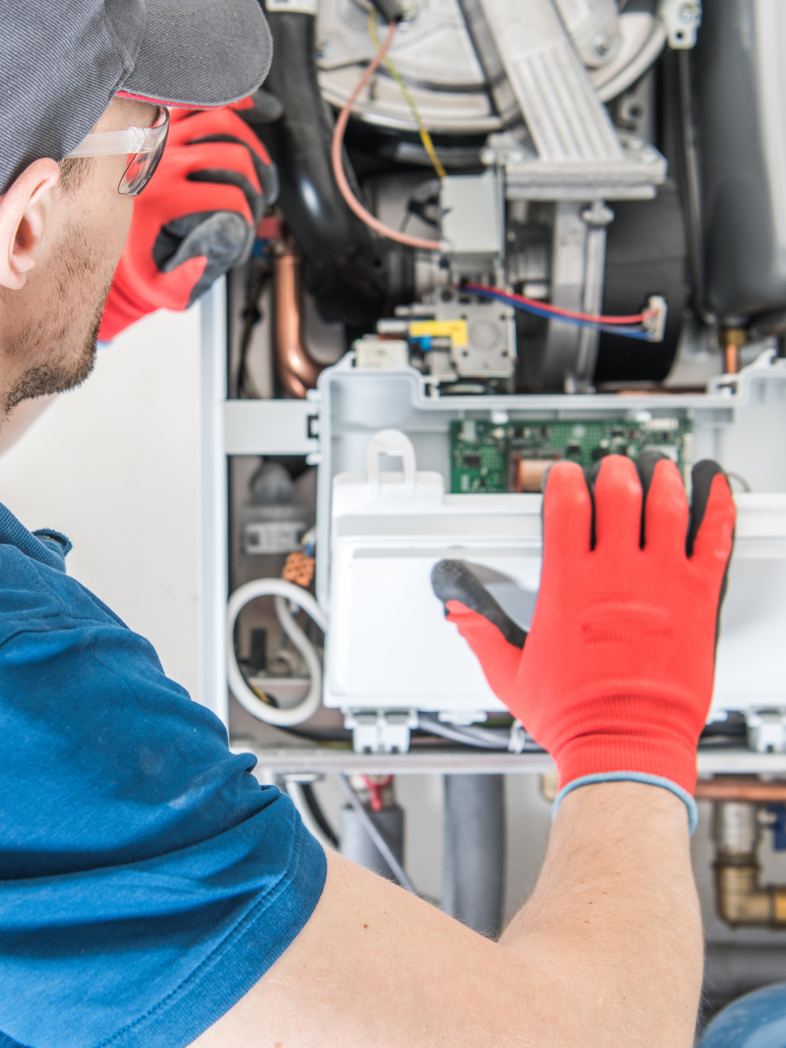 gas safe engineer near me Oldham, OL1-OL9